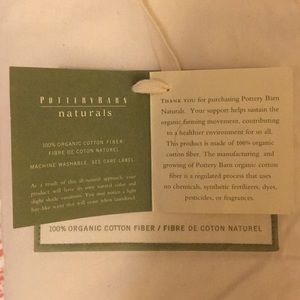 Set/2 Pottery barn white organic cotton shams